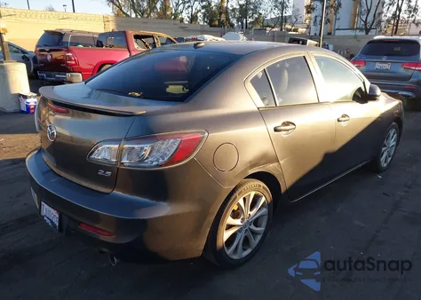 2011 Mazda Mazda3 S Grand Touring z USA, uszkodzony, nr VIN JM1BL1W58B1405495